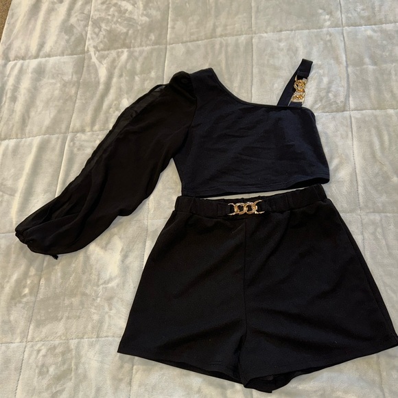 Matching set - Picture 2 of 3